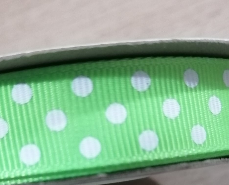 2317a - Cinta Puntitos Verde Claro Borlon 2cm - Imagen 2