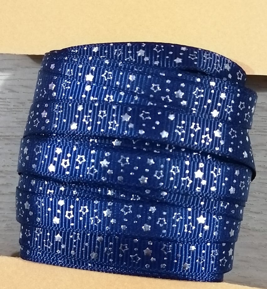cpe-07 - Cinta Estrellas Plateada Azul 1 cm - 10 yardas