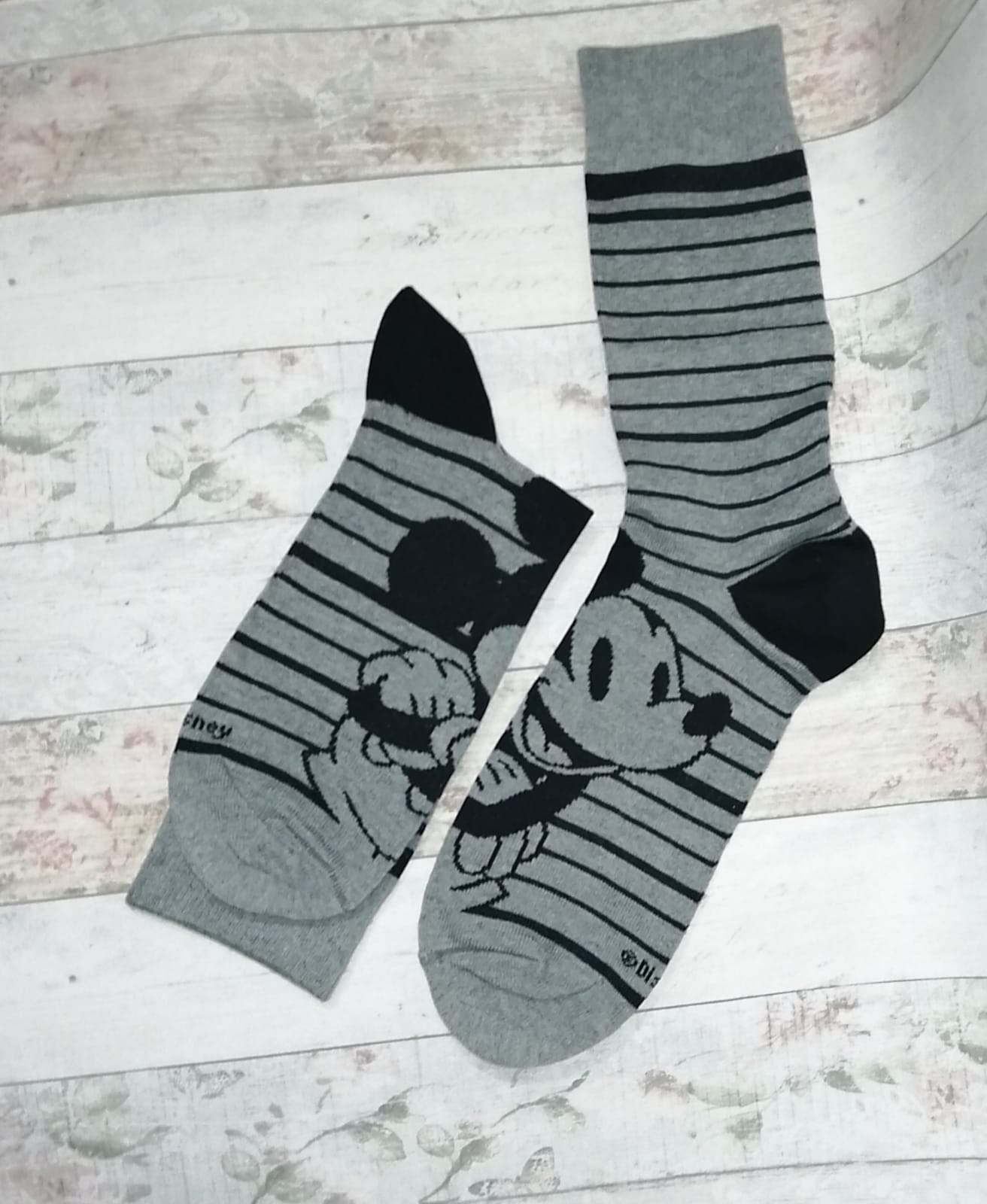 Mick-19	Mickey - Gris con rayas Negras - larga - Adulto