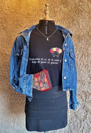PF-01 Polo Frida Khalo Negro - Algodón Jersey 20/1 - Talla M/L