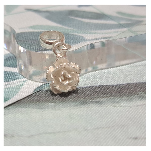ag-dije02	Dije en forma de Rosa Plata 950