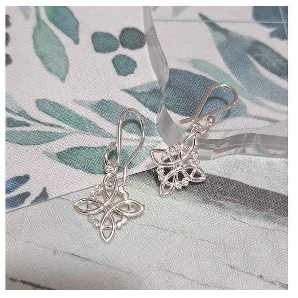 ag-NB-01 Arete Nudo de Bruja Plata 950