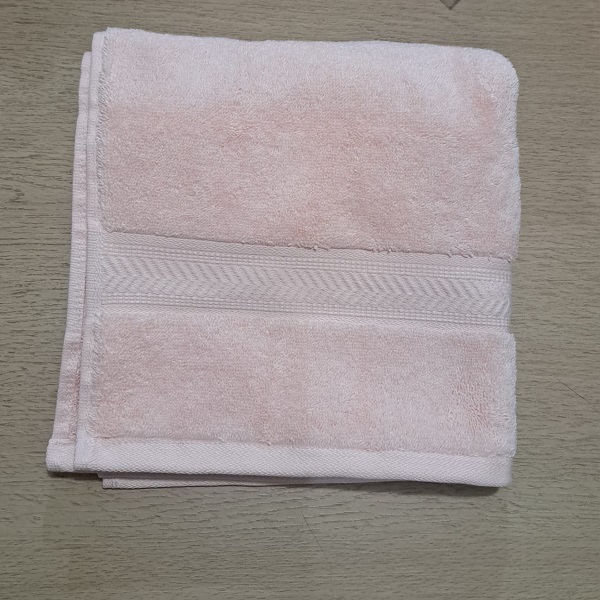 1044ESS65045	Toalla Essencial para Mano 45-70 - Light Pink